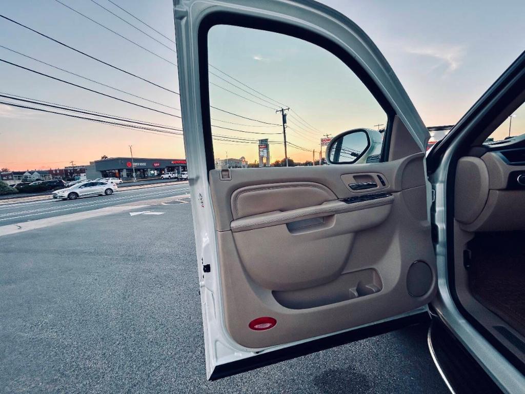 used 2012 Cadillac Escalade car, priced at $12,795