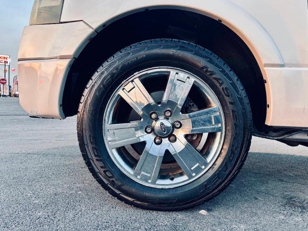 used 2009 Ford Expedition car, priced at $9,495