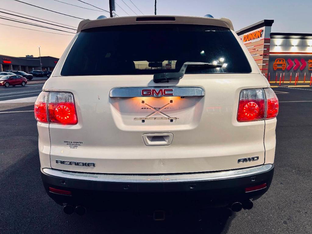 used 2009 GMC Acadia car, priced at $7,495