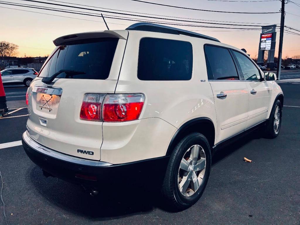 used 2009 GMC Acadia car, priced at $7,495