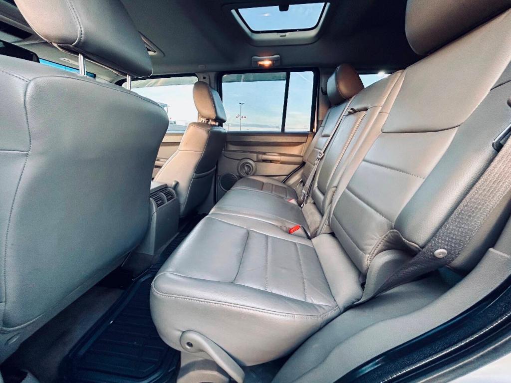 used 2007 Jeep Commander car, priced at $6,495