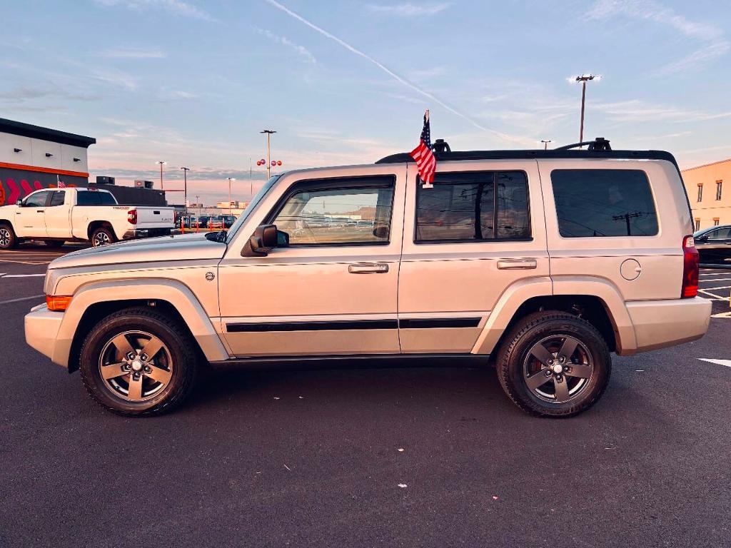 used 2007 Jeep Commander car, priced at $6,495