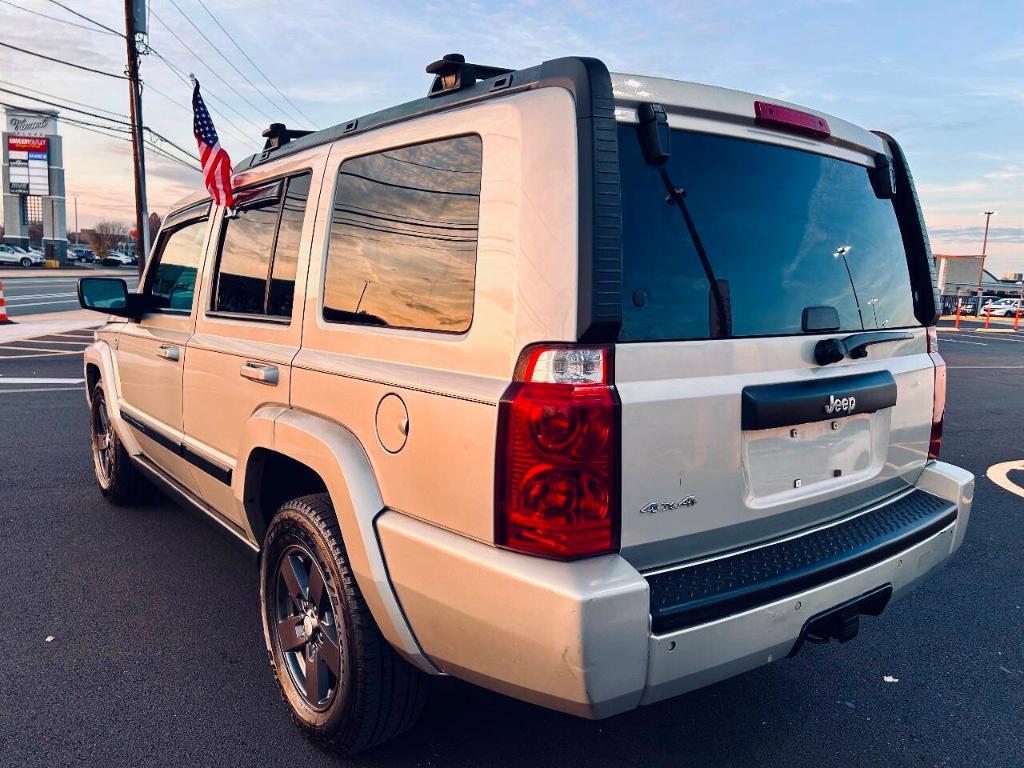 used 2007 Jeep Commander car, priced at $6,495