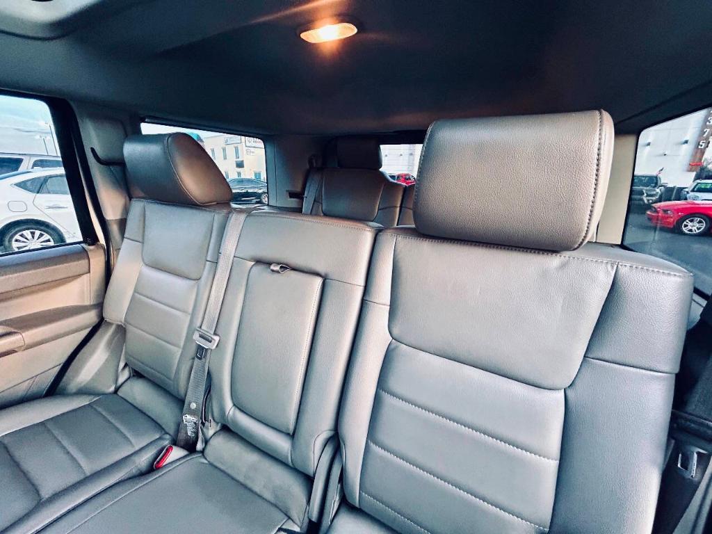 used 2007 Jeep Commander car, priced at $6,495