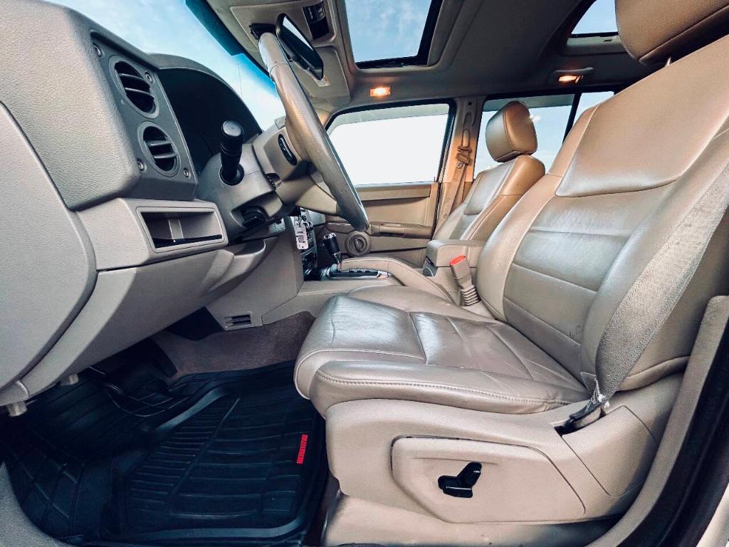 used 2007 Jeep Commander car, priced at $6,495