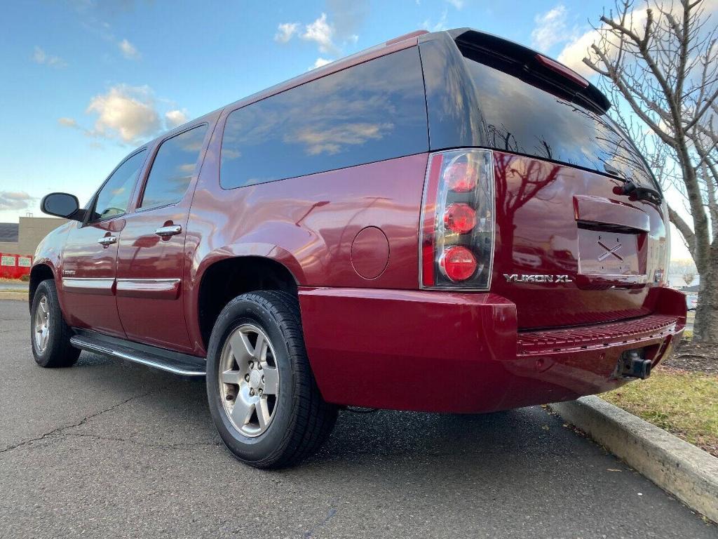 used 2008 GMC Yukon XL car, priced at $8,995