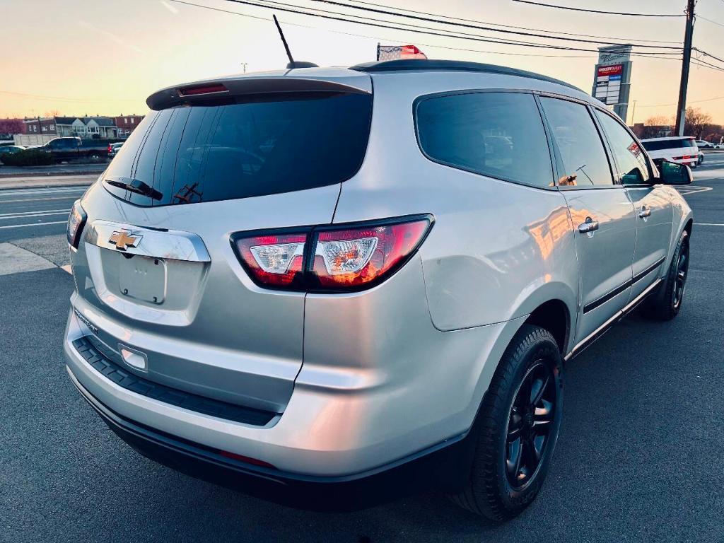 used 2017 Chevrolet Traverse car, priced at $9,995