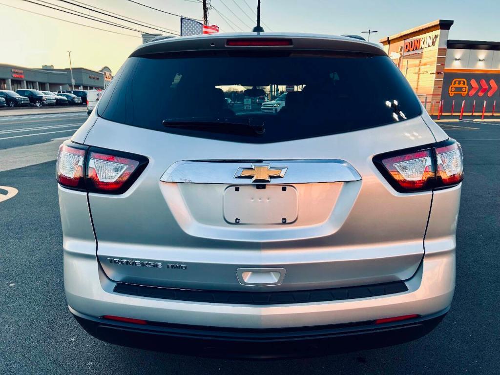 used 2017 Chevrolet Traverse car, priced at $9,995