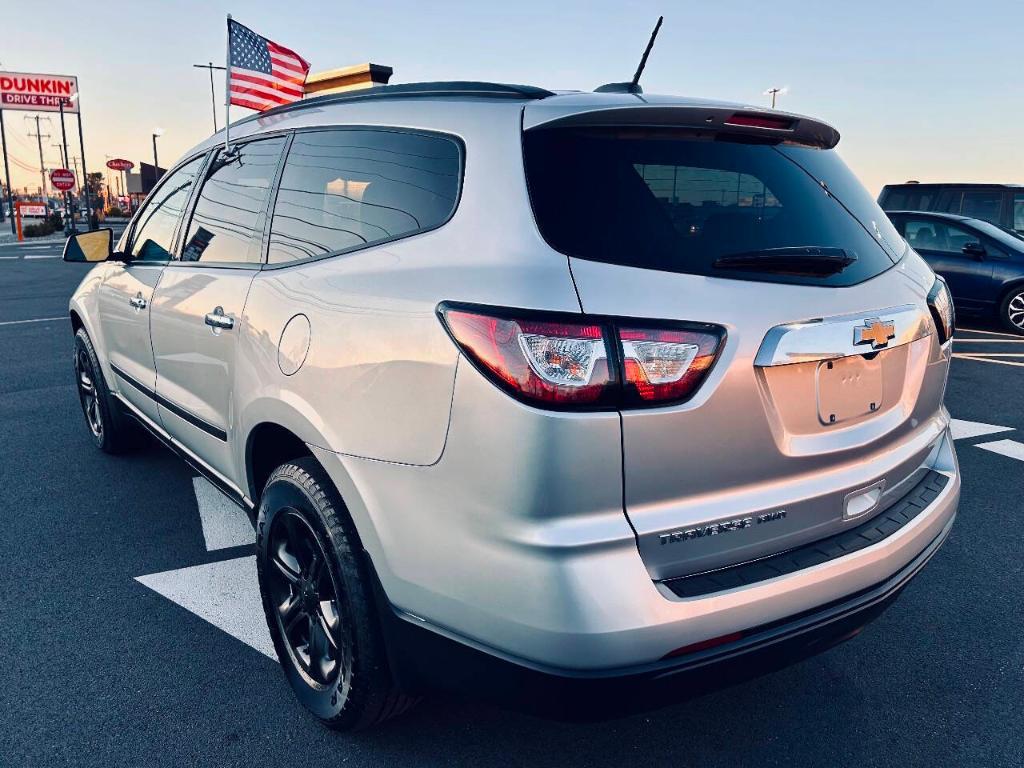 used 2017 Chevrolet Traverse car, priced at $9,995