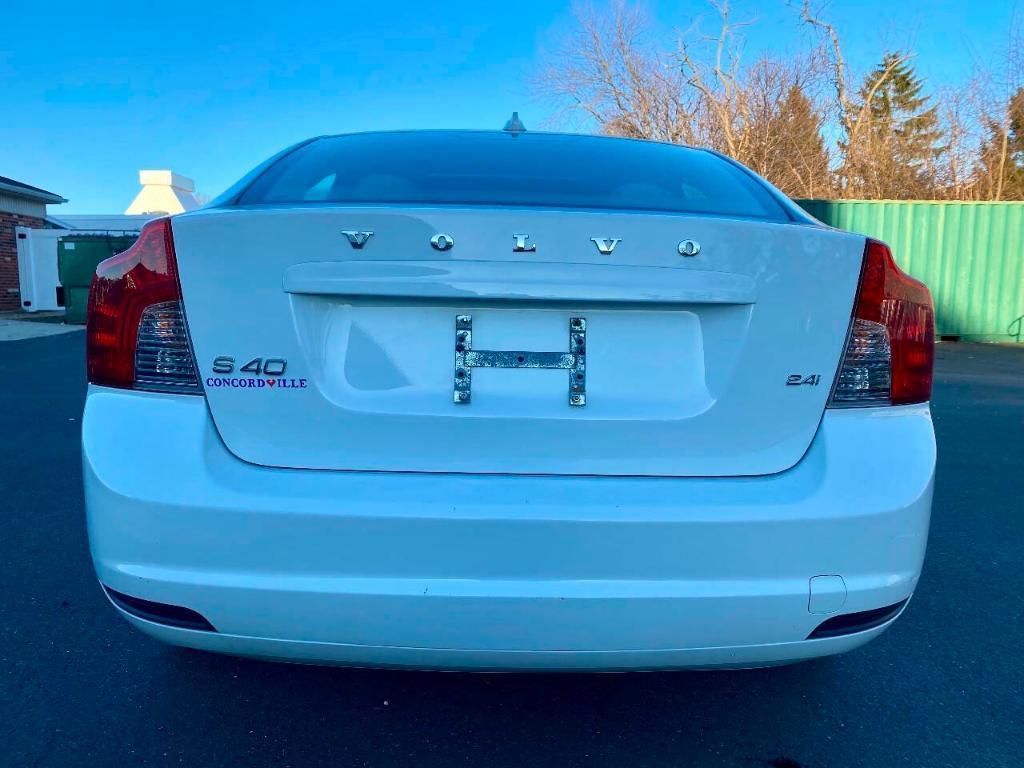 used 2009 Volvo S40 car, priced at $5,495