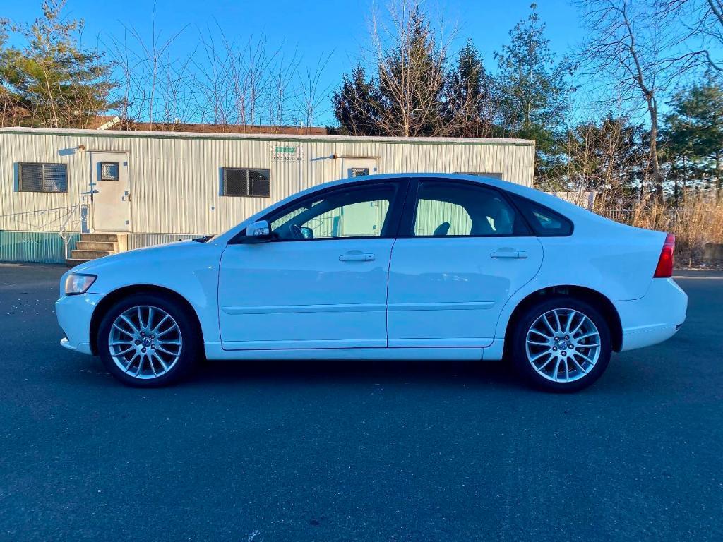 used 2009 Volvo S40 car, priced at $5,495