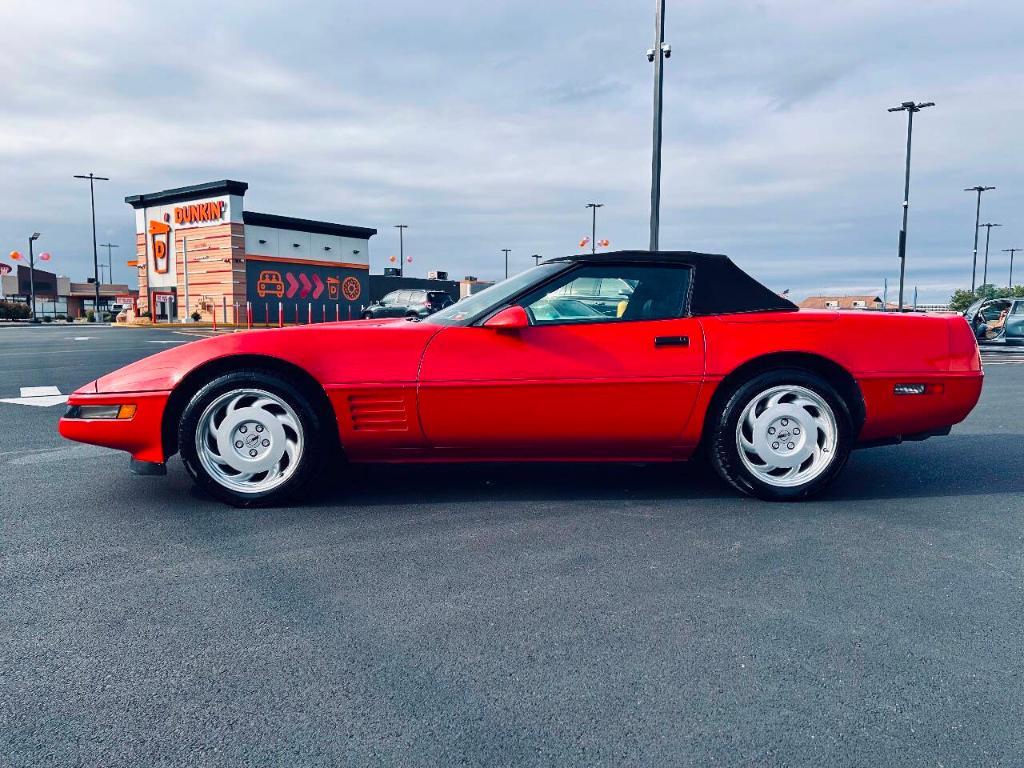 used 1992 Chevrolet Corvette car, priced at $16,995