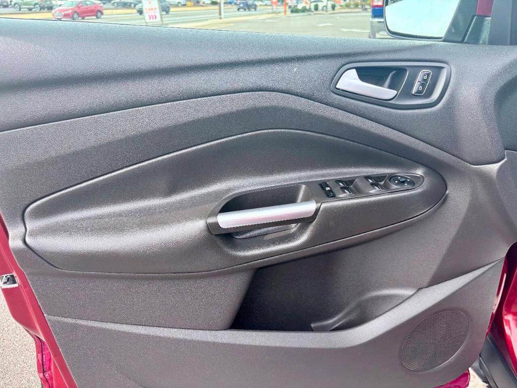 used 2015 Ford Escape car, priced at $7,995