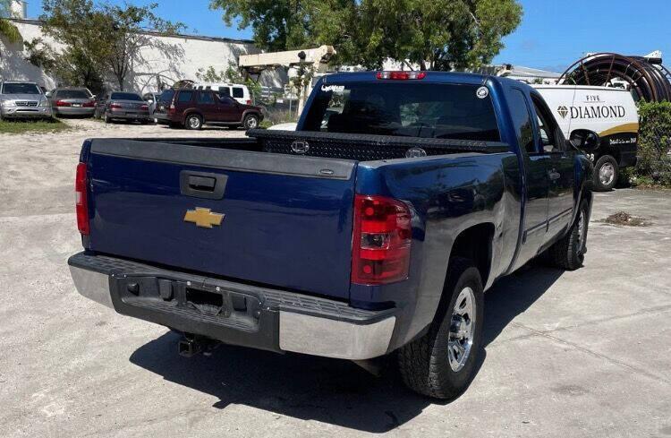 used 2013 Chevrolet Silverado 1500 car, priced at $11,495