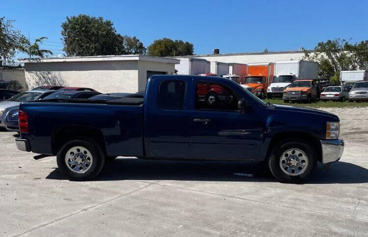 used 2013 Chevrolet Silverado 1500 car, priced at $11,495