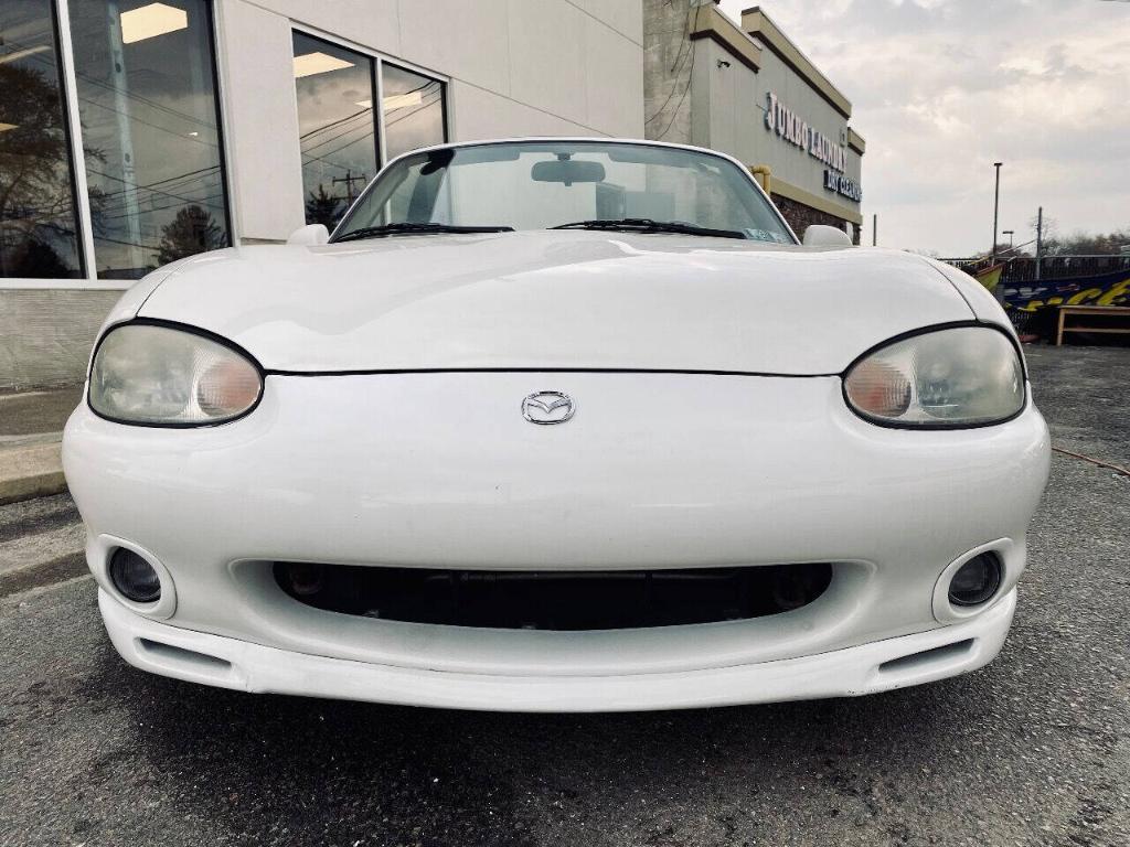 used 2000 Mazda MX-5 Miata car, priced at $8,995