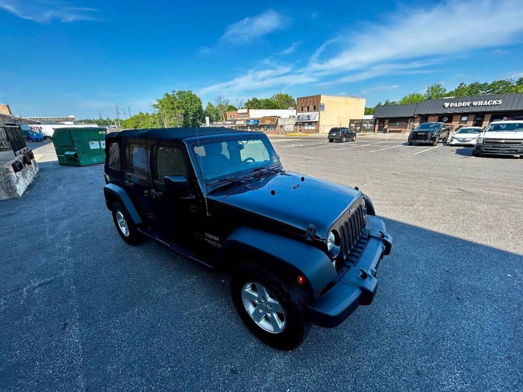 used 2015 Jeep Wrangler Unlimited car, priced at $14,995