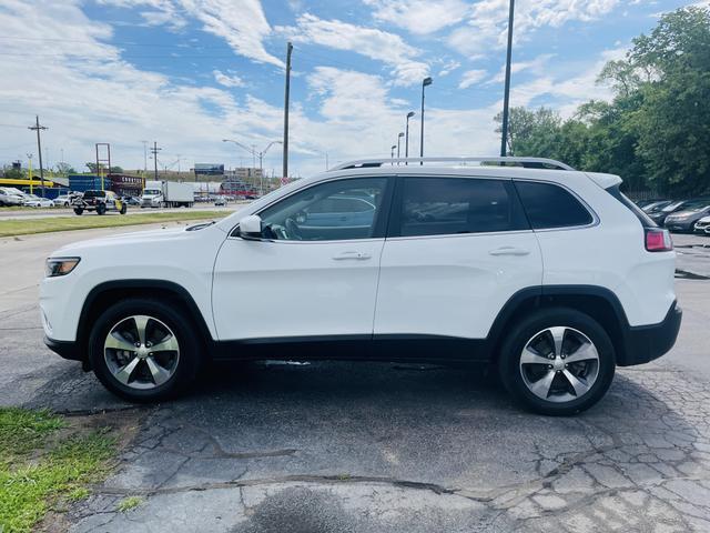 used 2019 Jeep Cherokee car, priced at $18,995