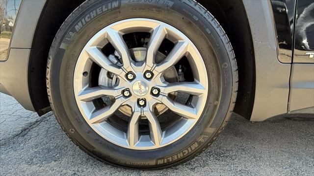 used 2024 GMC Terrain car, priced at $25,995