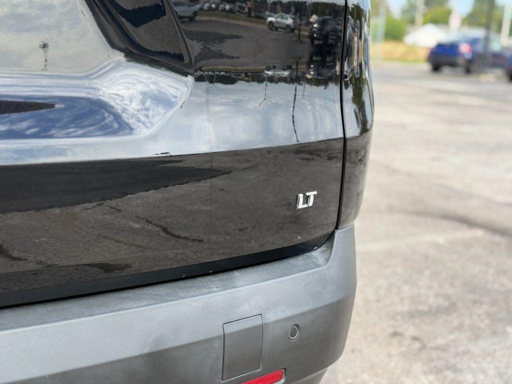 used 2021 Chevrolet Traverse car, priced at $22,990