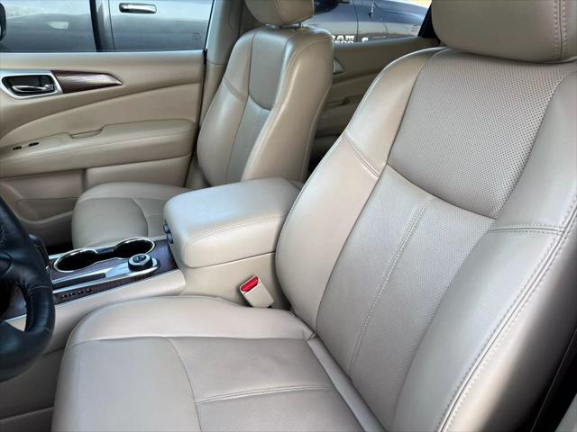 used 2020 Nissan Pathfinder car, priced at $21,495