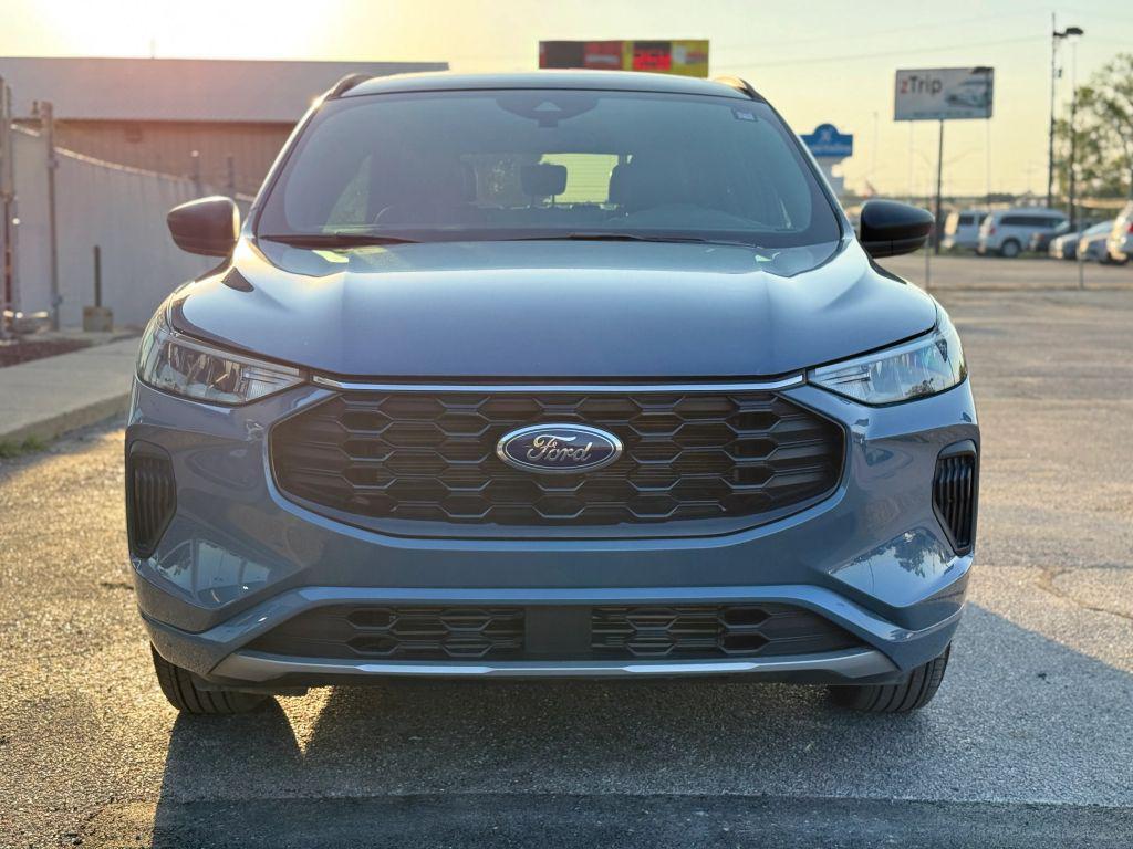 used 2024 Ford Escape car, priced at $19,995