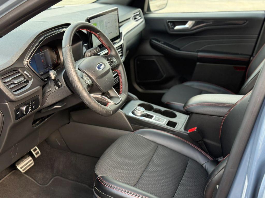 used 2024 Ford Escape car, priced at $19,995