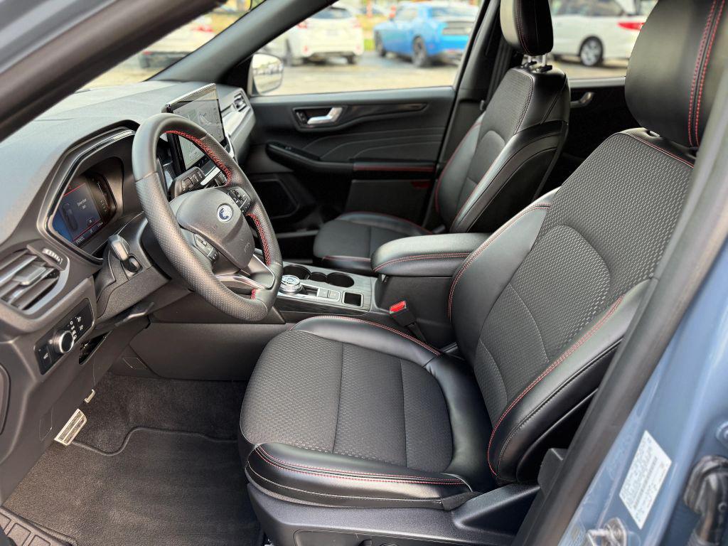 used 2024 Ford Escape car, priced at $19,995
