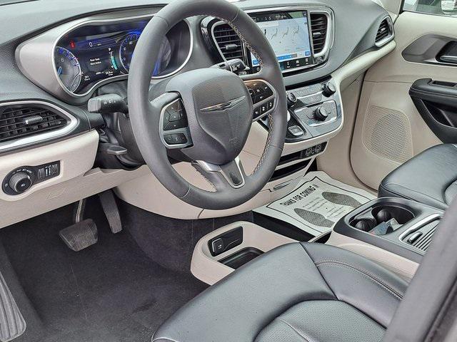 used 2023 Chrysler Pacifica car, priced at $24,000