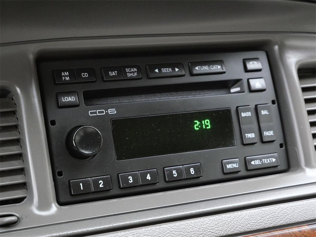 used 2008 Mercury Grand Marquis car, priced at $5,999