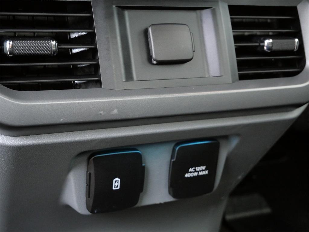 used 2021 Ford F-150 car, priced at $35,999