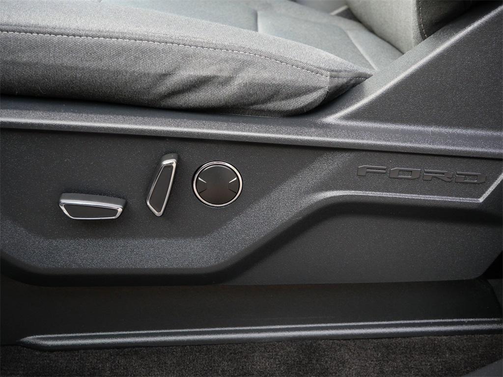 used 2021 Ford F-150 car, priced at $35,999