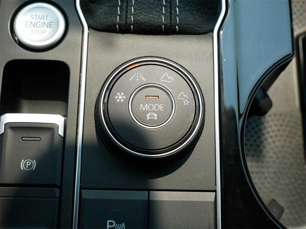 used 2022 Volkswagen Atlas car, priced at $32,999