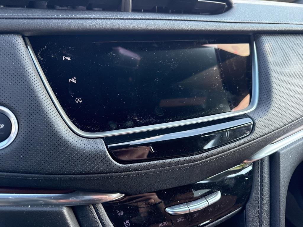 used 2023 Cadillac XT5 car, priced at $41,999