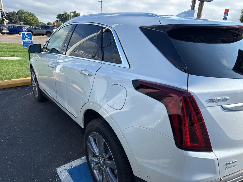 used 2023 Cadillac XT5 car, priced at $41,999