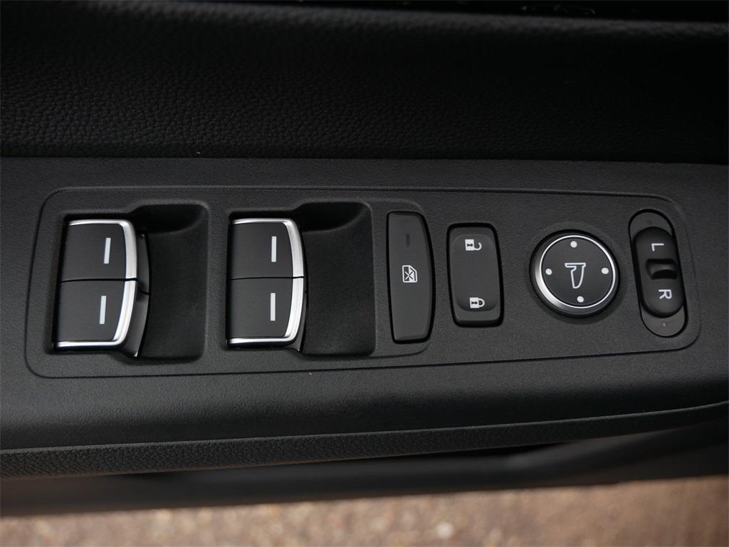 used 2025 Honda CR-V Hybrid car, priced at $38,499