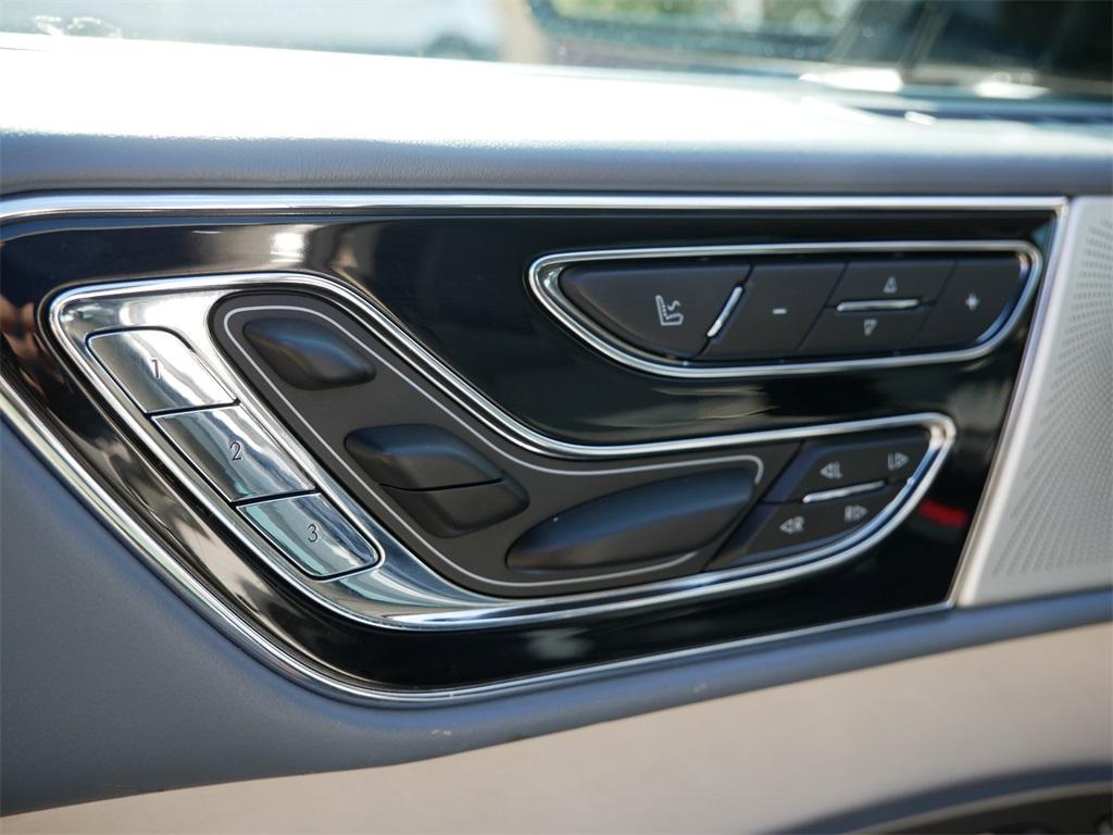 used 2020 Lincoln Navigator car, priced at $41,499