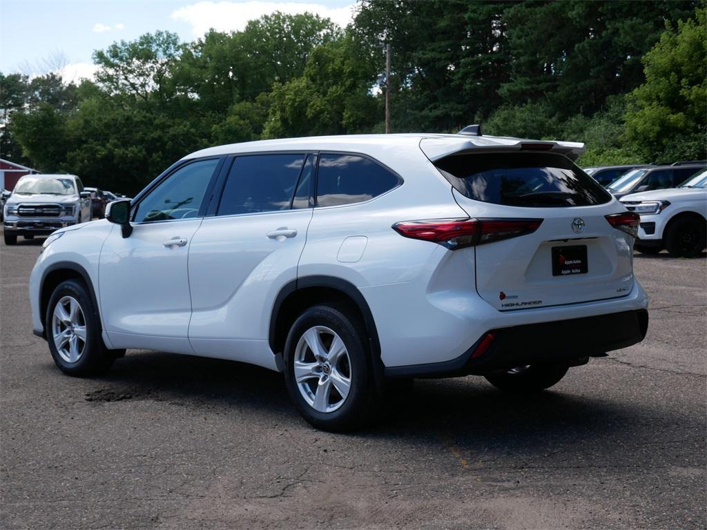 used 2022 Toyota Highlander car, priced at $37,999