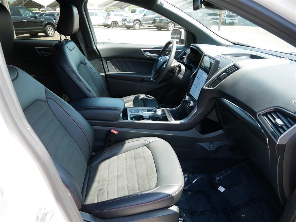 used 2024 Ford Edge car, priced at $36,999