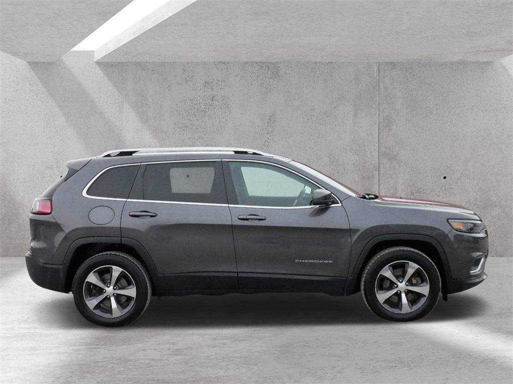 used 2019 Jeep Cherokee car, priced at $17,999