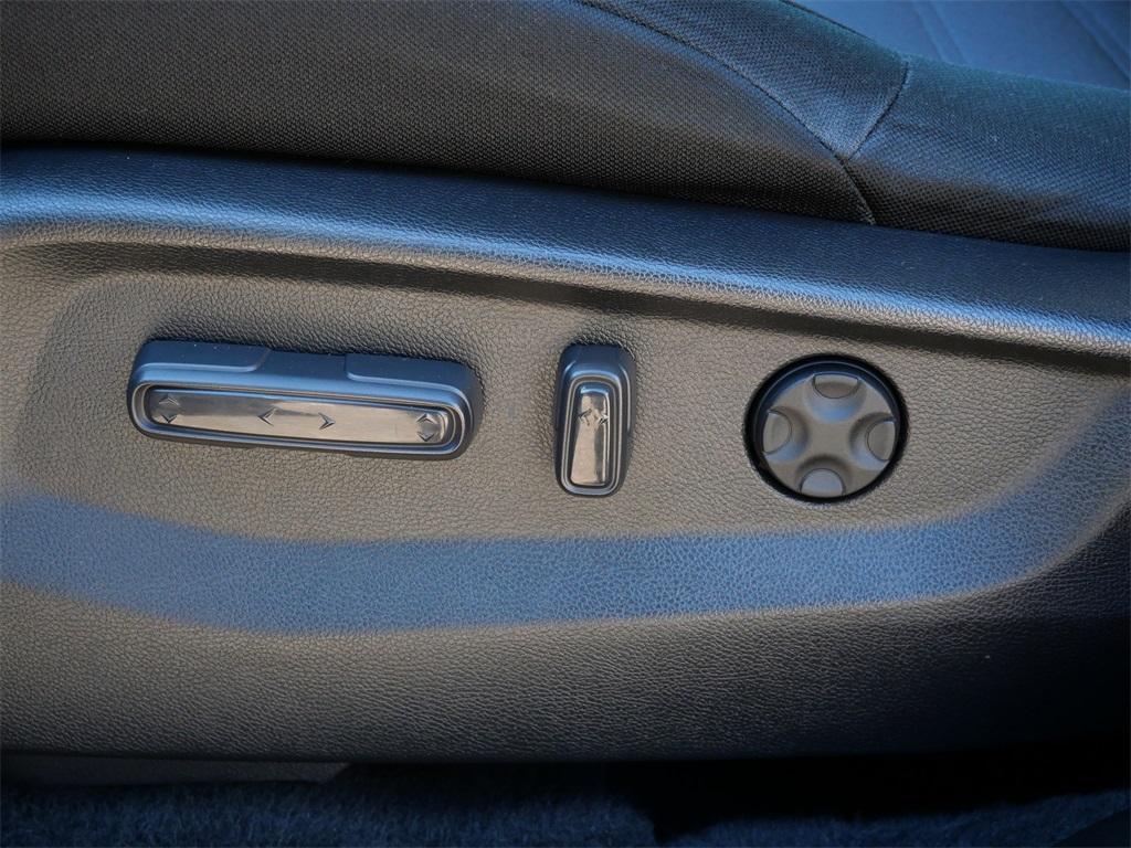 used 2022 Honda CR-V car, priced at $25,499