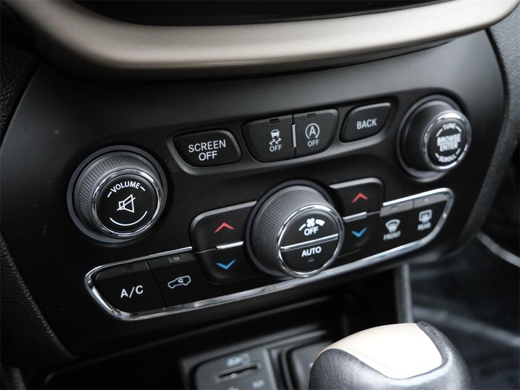 used 2015 Jeep Cherokee car, priced at $11,999