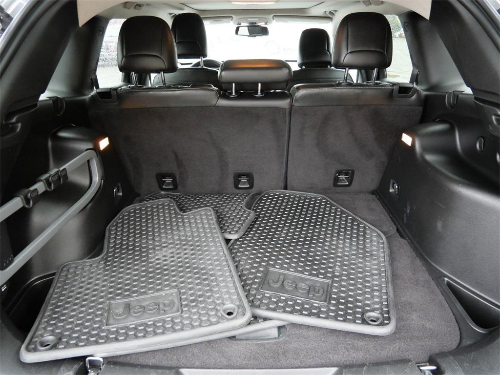 used 2015 Jeep Cherokee car, priced at $11,999