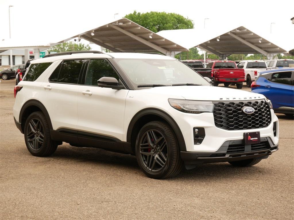 used 2025 Ford Explorer car, priced at $38,999
