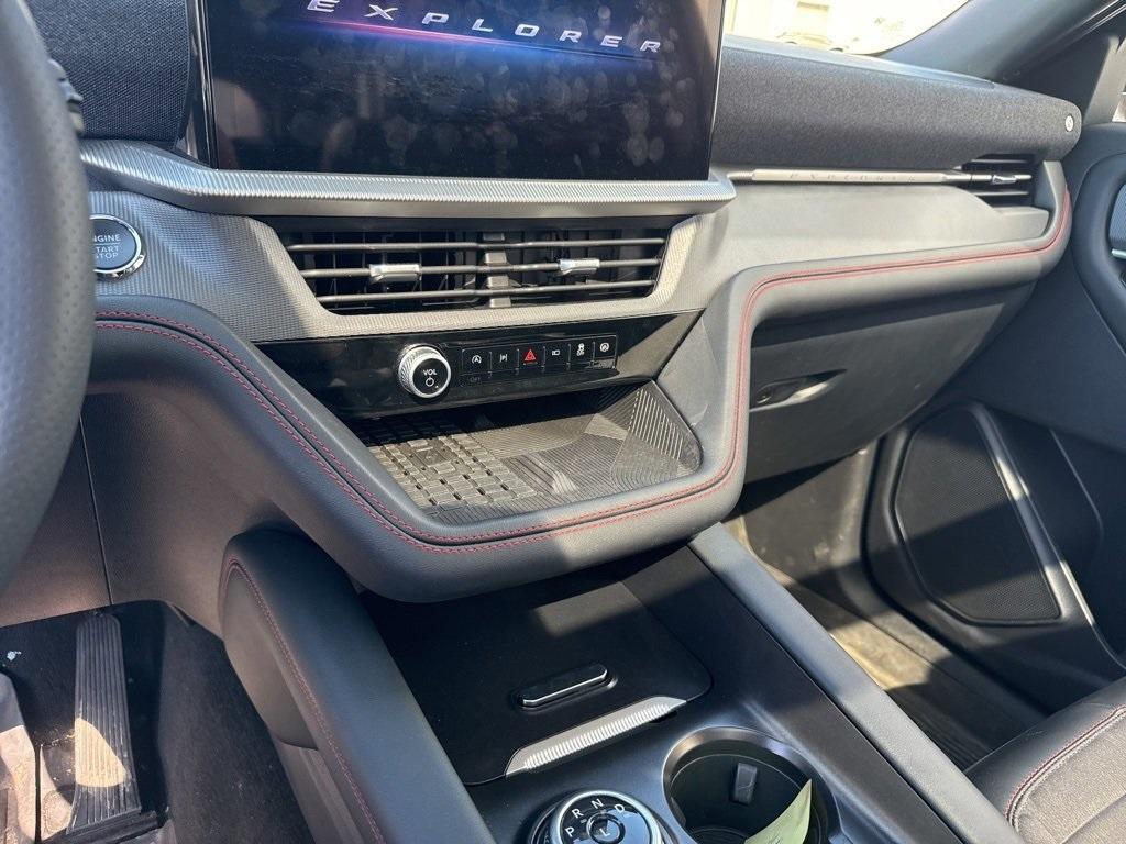 used 2025 Ford Explorer car, priced at $38,999