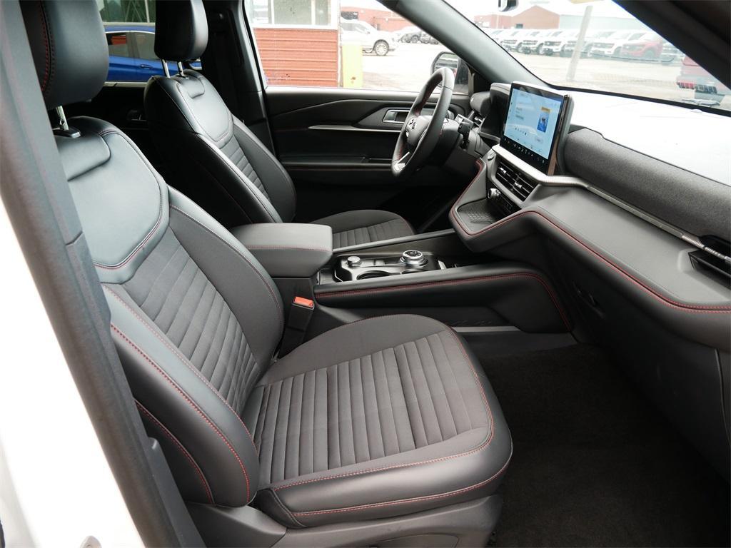used 2025 Ford Explorer car, priced at $38,999