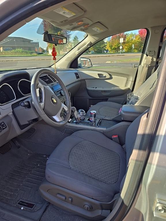 used 2012 Chevrolet Traverse car, priced at $5,999