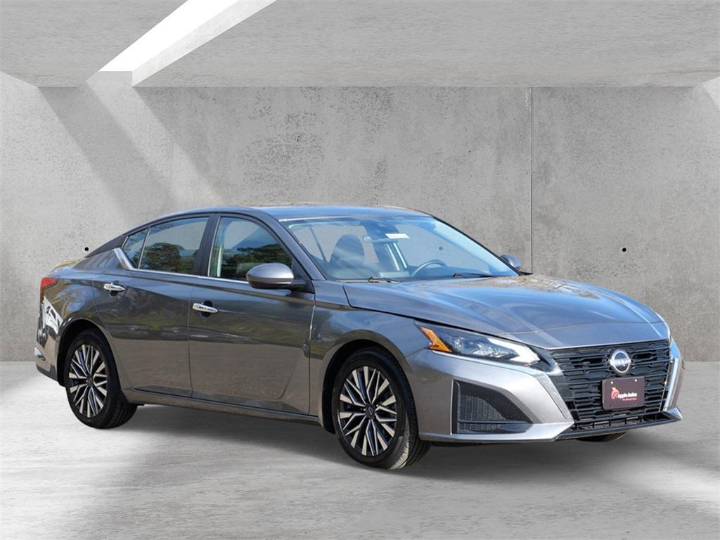 used 2023 Nissan Altima car, priced at $23,999