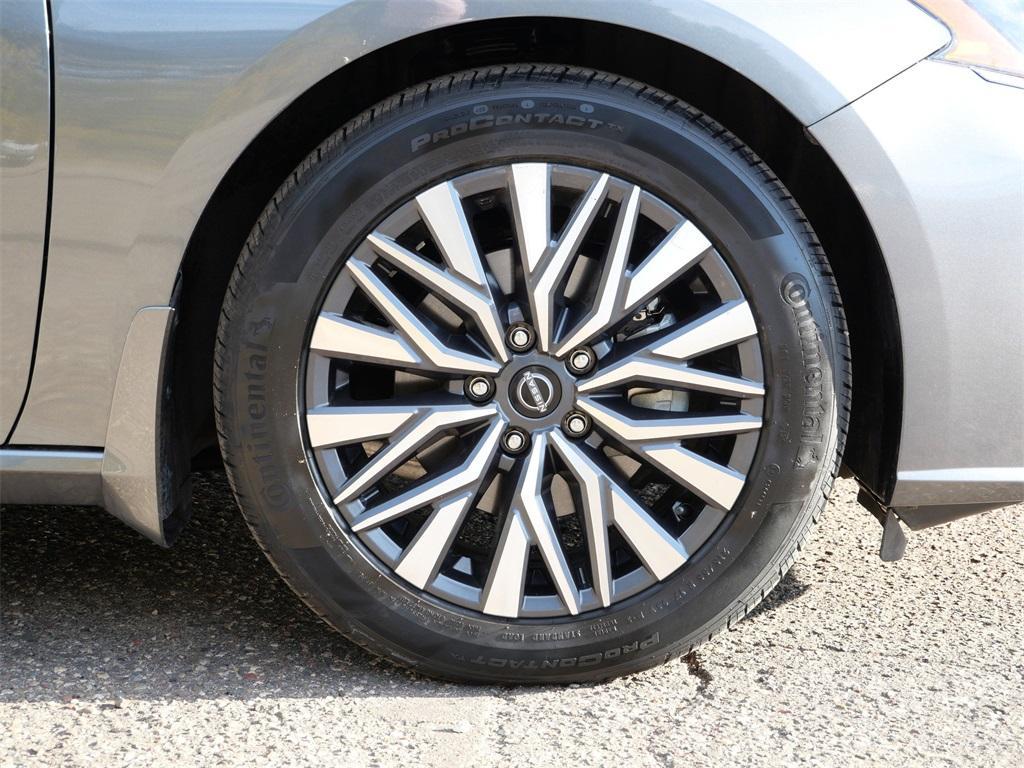 used 2023 Nissan Altima car, priced at $23,999