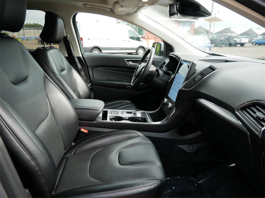 used 2022 Ford Edge car, priced at $29,299
